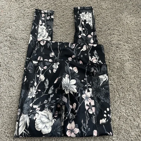 Victoria Secret | NWOT Floral Leggings Size 2 - Picture 5 of 8